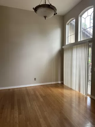 Photo #1: 260012562 Listing