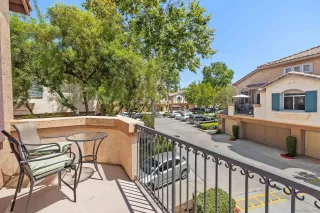 Photo #5: 260012563 Listing