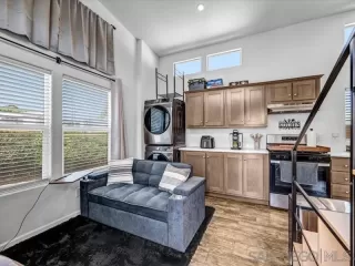 Photo #6: 260012594 Listing
