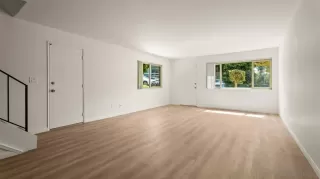 Photo #5: 260012598 Listing