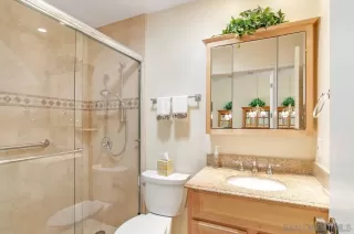 Photo #6: 260012604 Listing