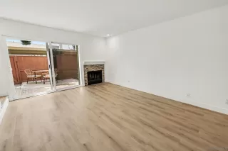 Photo #5: 260012625 Listing
