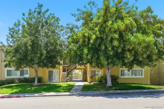 Photo #1: 260012638 Listing