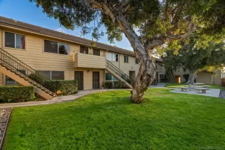 Photo #3: 260012654 Listing 