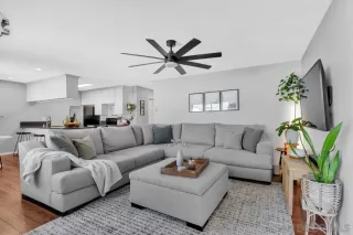 Photo #2: 260012662 Listing