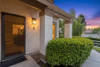 Photo #2: 260012673 Listing