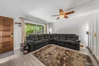 Photo #4: 260012691 Listing