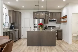 Photo #1: 260012706 Listing