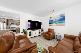 Photo #6: 260012706 Listing