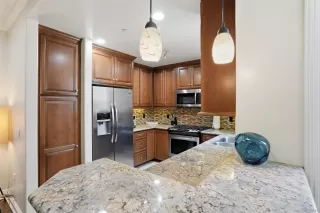 Photo #5: 260012711 Listing