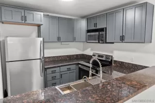Photo #6: 260012721 Listing