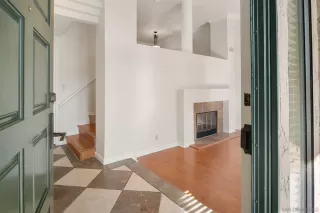Photo #3: 260012723 Listing