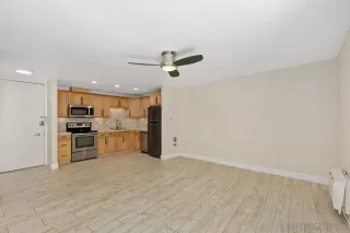 Photo #4: 260012732 Listing