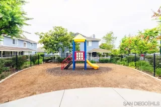 Photo #5: 260012735 Listing 