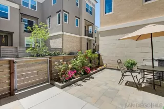 Photo #5: 260012776 Listing