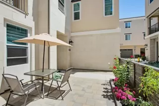 Photo #6: 260012776 Listing