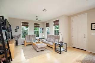 Photo #3: 260012778 Listing