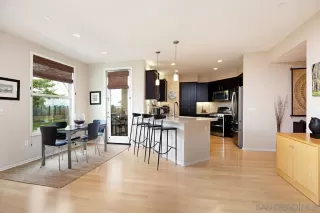 Photo #6: 260012778 Listing
