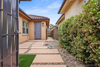 Photo #3: 260012780 Listing