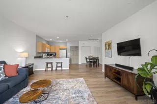 Photo #4: 260012795 Listing