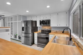 Photo #3: 260012803 Listing