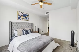 Photo #2: 260012813 Listing