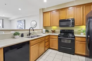 Photo #4: 260012813 Listing