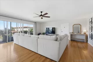 Photo #4: 260012837 Listing