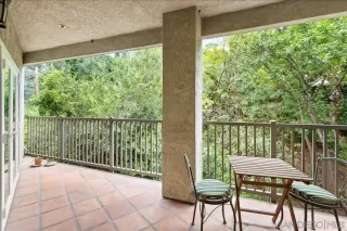Photo #5: 260012839 Listing