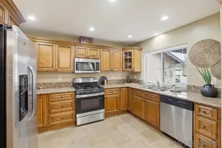 Photo #4: 260012851 Listing