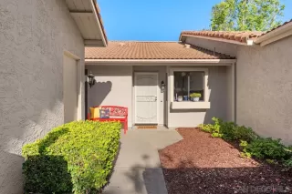 Photo #2: 260012857 Listing