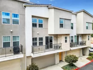Photo #2: 260012875 Listing 