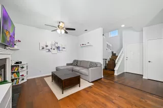 Photo #1: 260012883 Listing 