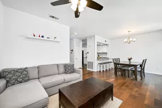 Photo #2: 260012883 Listing 