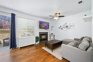 Photo #3: 260012883 Listing 