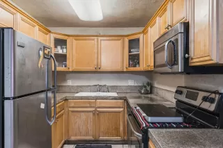 Photo #1: 260012889 Listing 