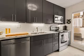 Photo #3: 260012892 Listing 