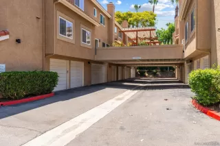 Photo #4: 260012916 Listing