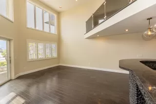 Photo #5: 260012929 Listing