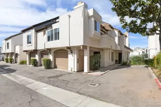 Photo #2: 260012934 Listing