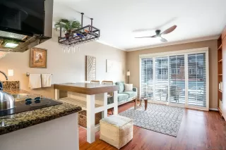 Photo #2: 260012945 Listing 