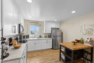 Photo #6: 260012946 Listing