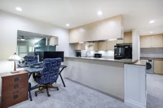 Photo #2: 260012952 Listing