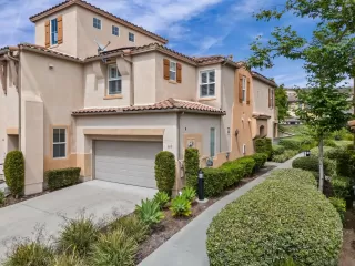 Photo #1: 260012970 Listing