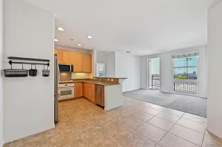 Photo #5: 260013066 Listing 