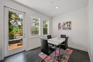 Photo #4: 260013089 Listing