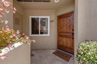 Photo #2: 260013110 Listing