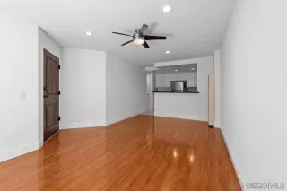 Photo #4: 260013110 Listing