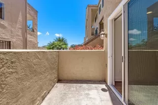 Photo #6: 260013110 Listing