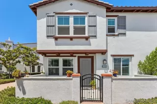 Photo #5: 260013135 Listing